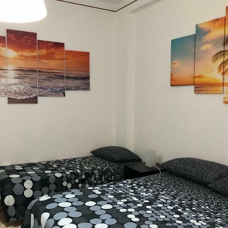 Casa Vacanza Чефалу Екстериор снимка