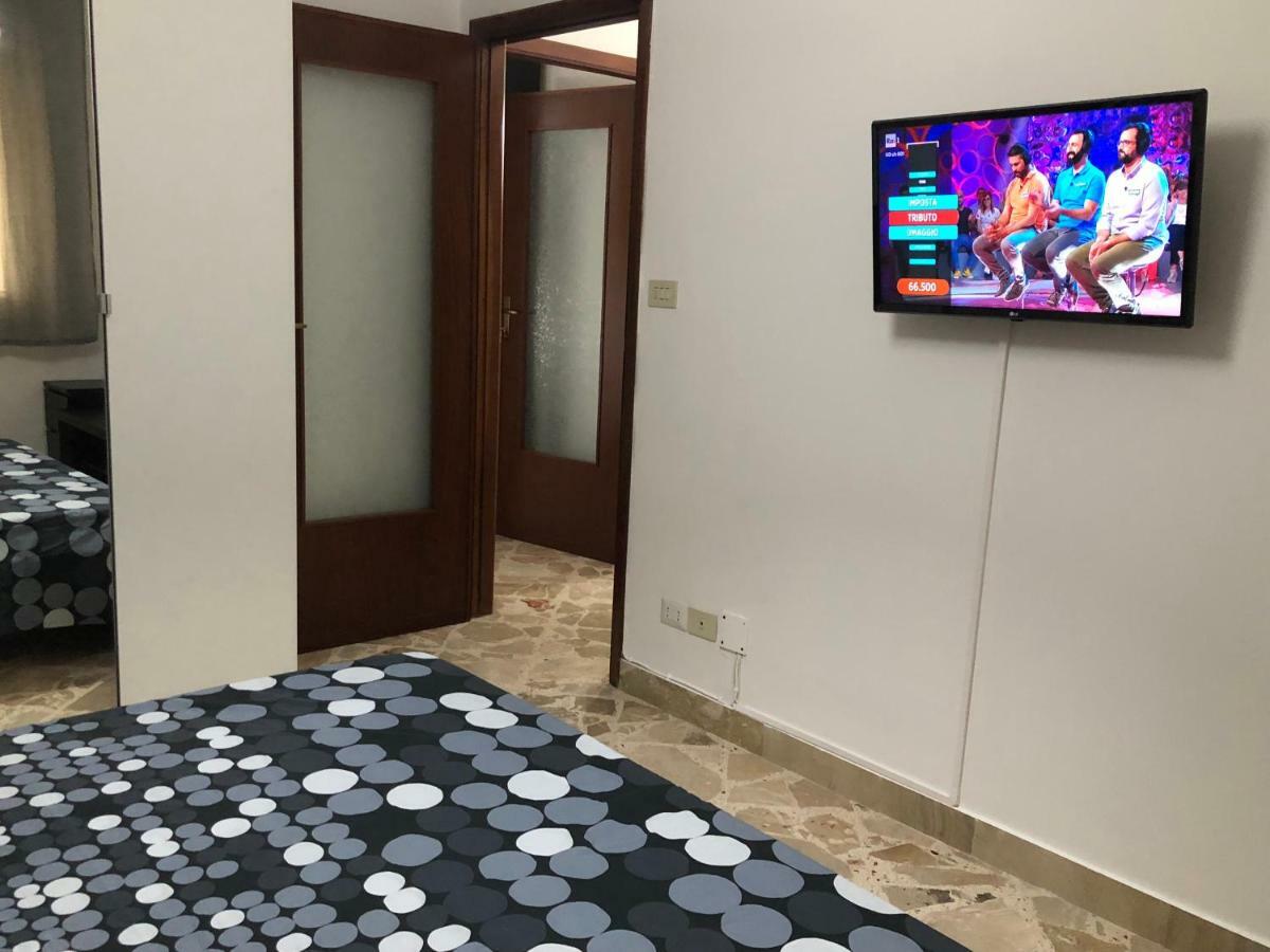 Casa Vacanza Чефалу Екстериор снимка
