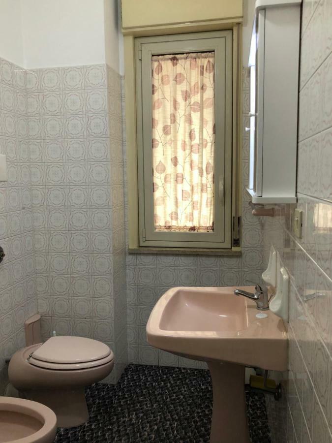 Casa Vacanza Чефалу Екстериор снимка