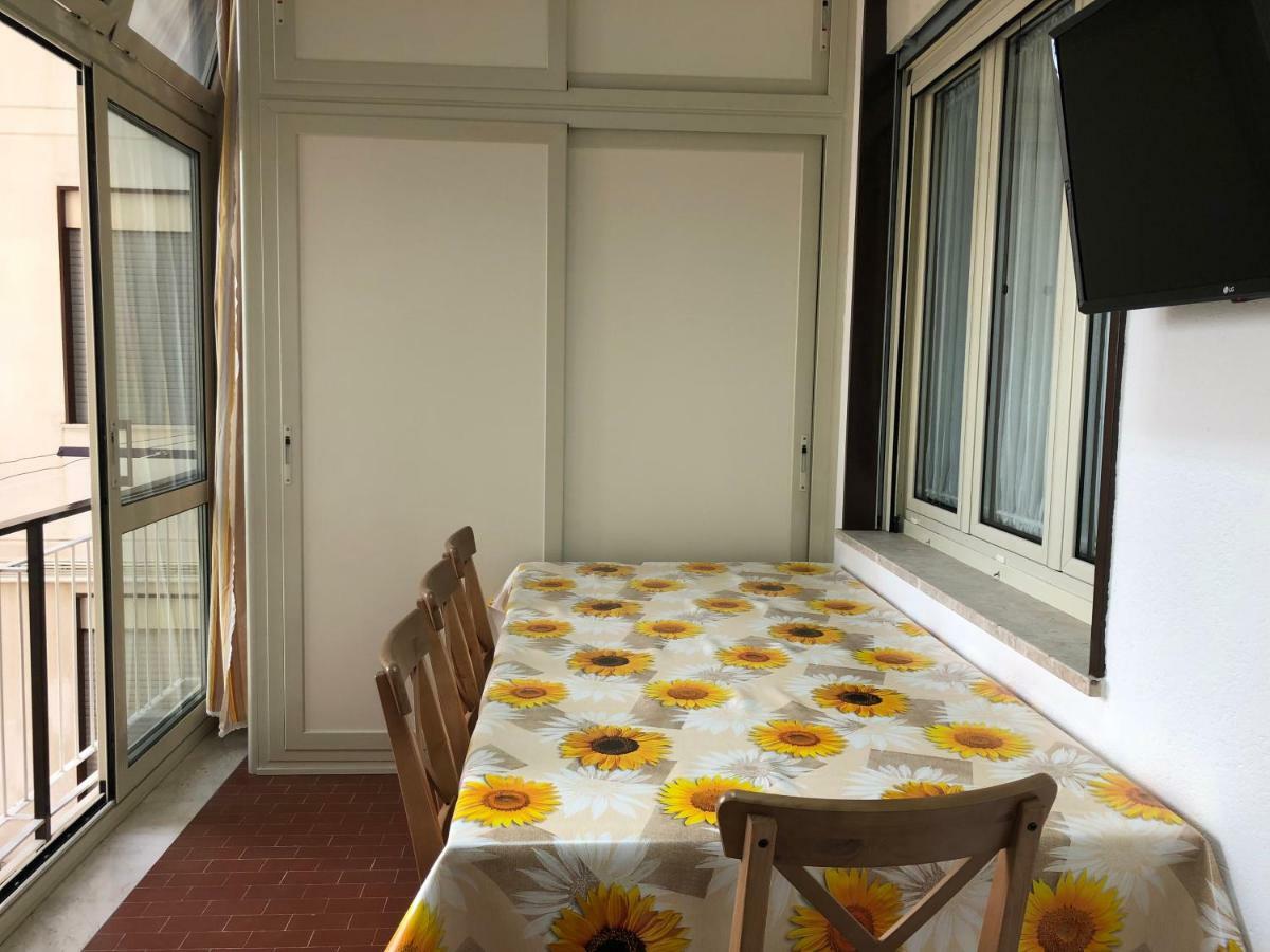 Casa Vacanza Чефалу Екстериор снимка